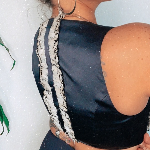 Black BEBE vest with feathers - Picture 2 of 3